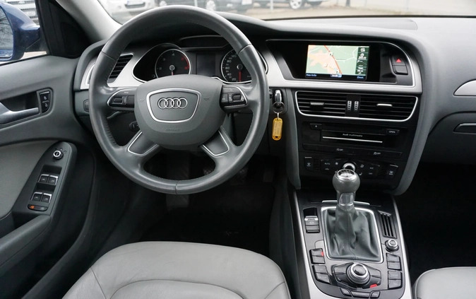 Audi A4 cena 42900 przebieg: 302000, rok produkcji 2014 z Resko małe 277